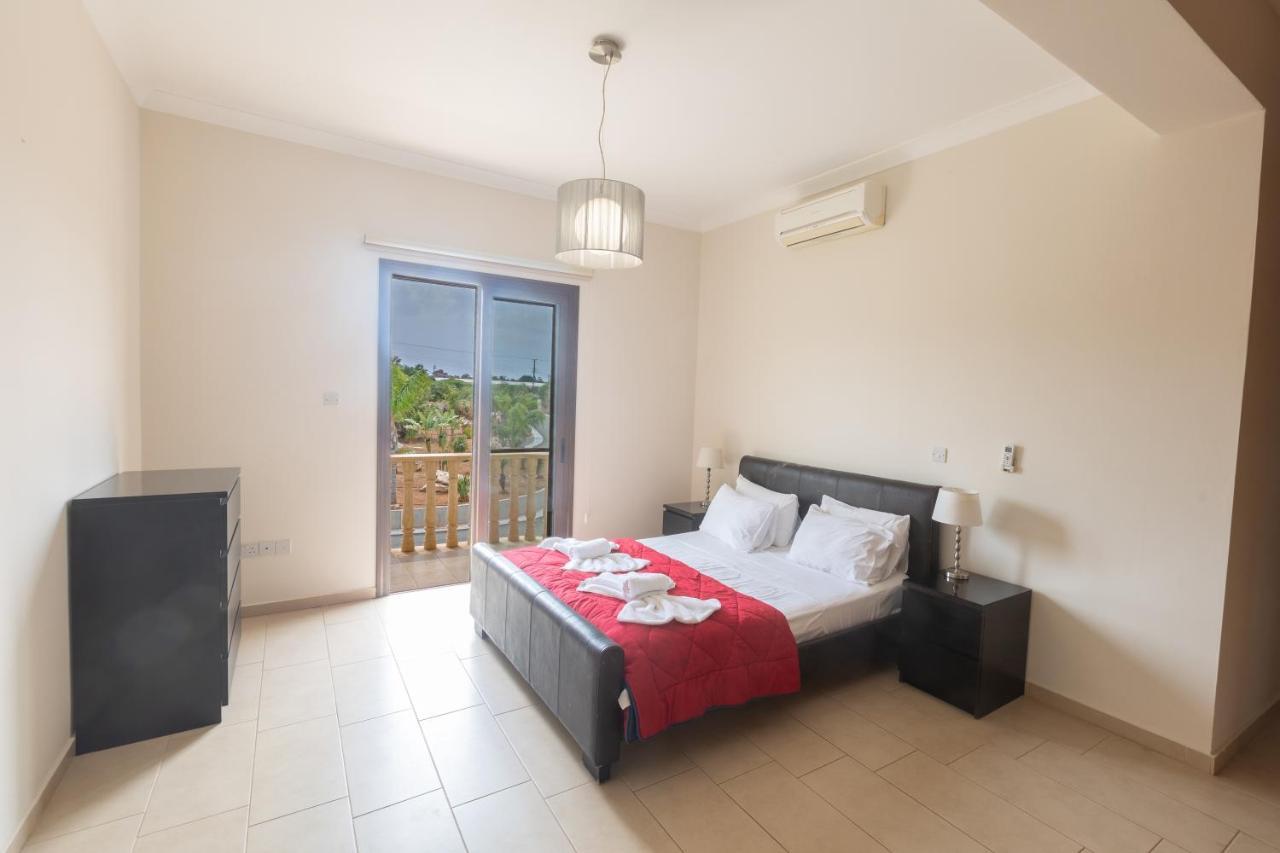 Sparta Luxury Villa โปรทาราส ภายนอก รูปภาพ
