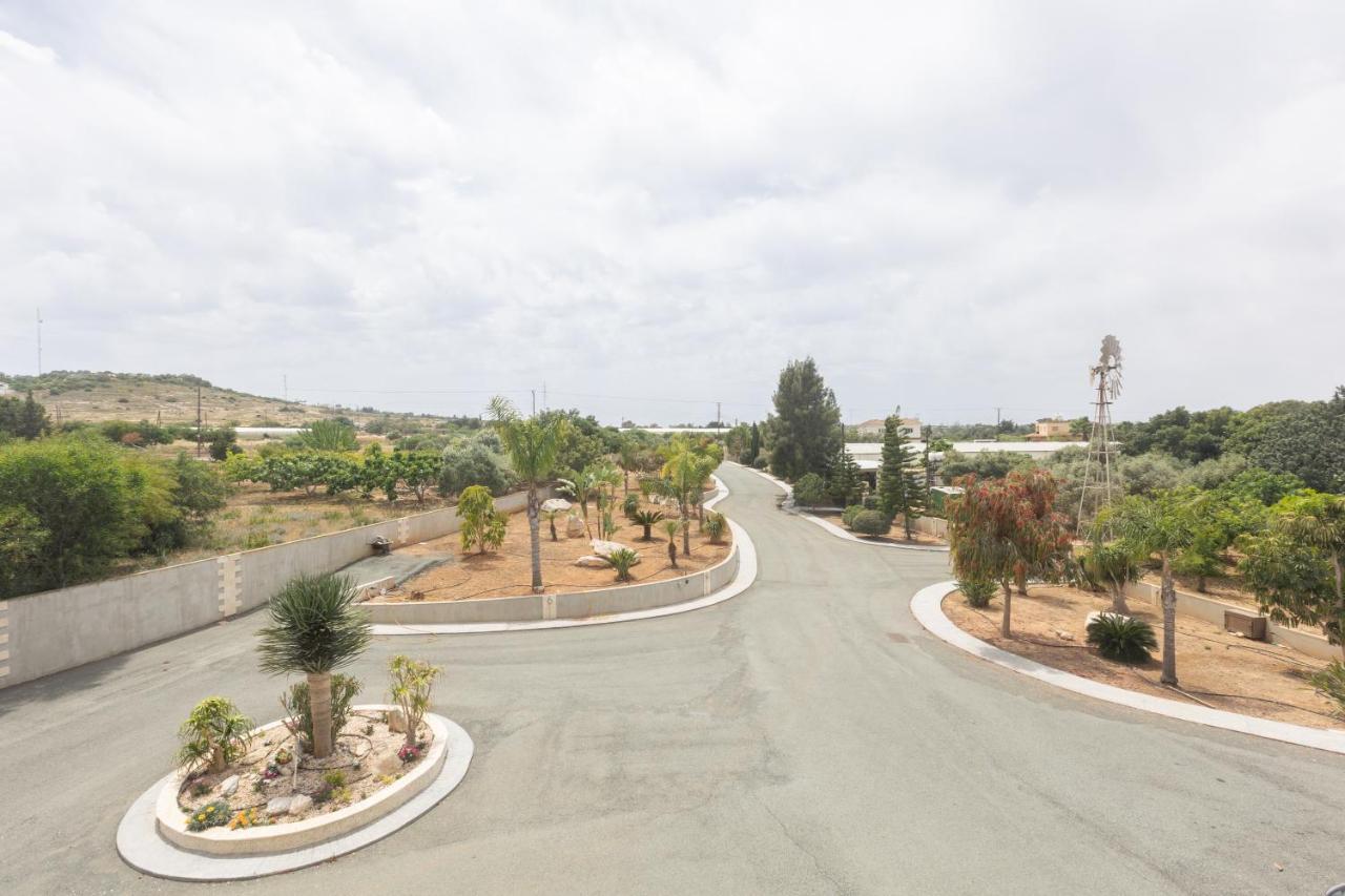 Sparta Luxury Villa โปรทาราส ภายนอก รูปภาพ
