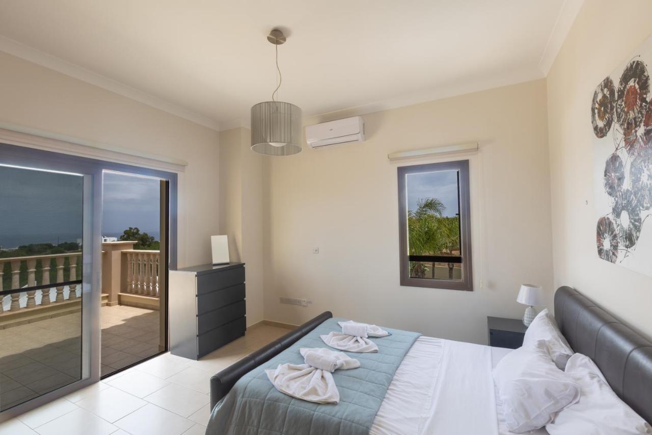 Sparta Luxury Villa โปรทาราส ภายนอก รูปภาพ