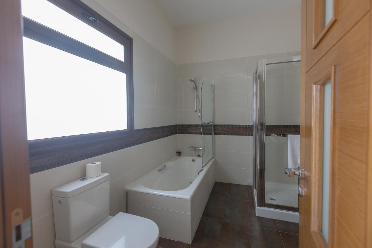 Sparta Luxury Villa โปรทาราส ภายนอก รูปภาพ