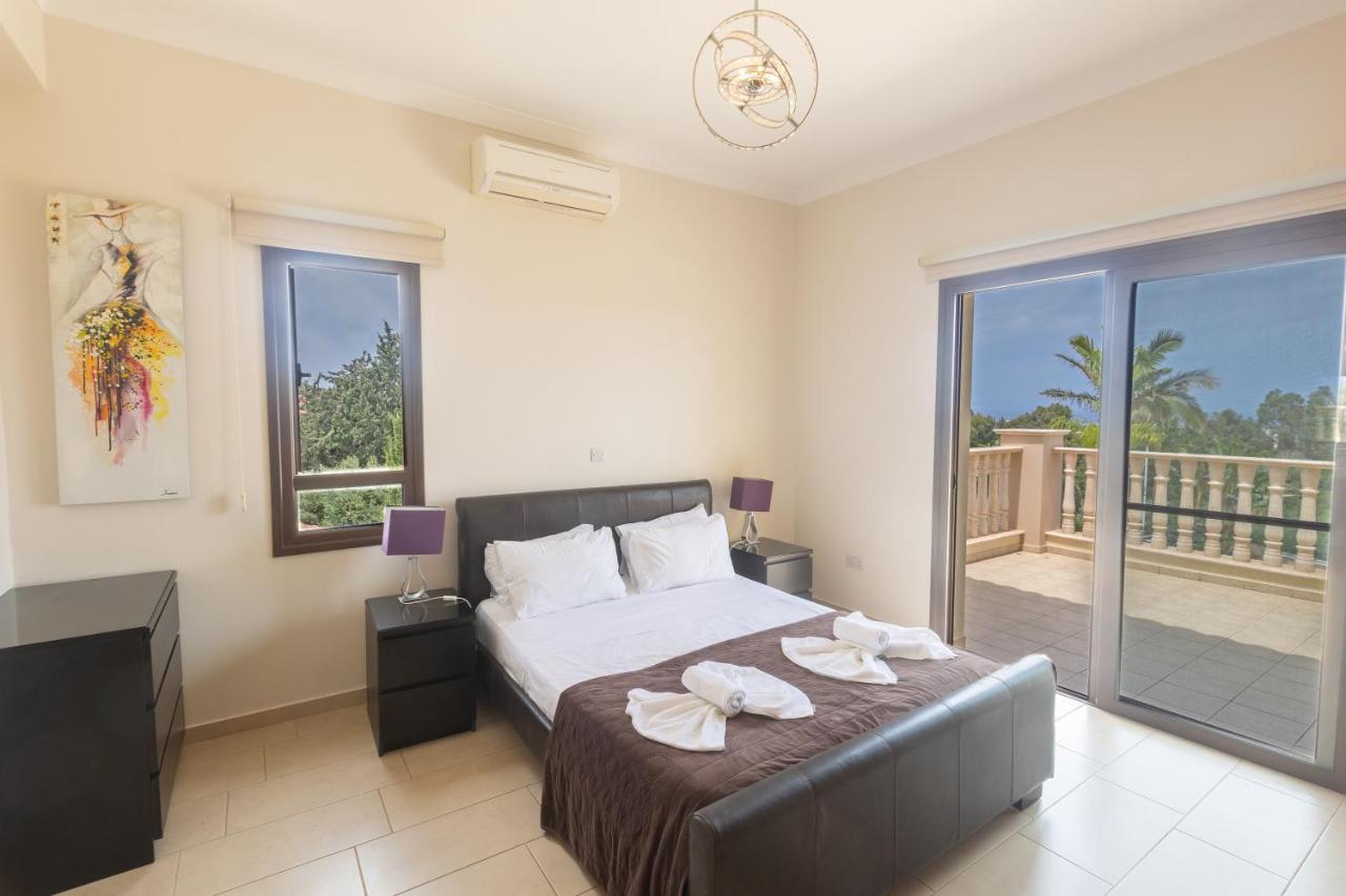 Sparta Luxury Villa โปรทาราส ภายนอก รูปภาพ